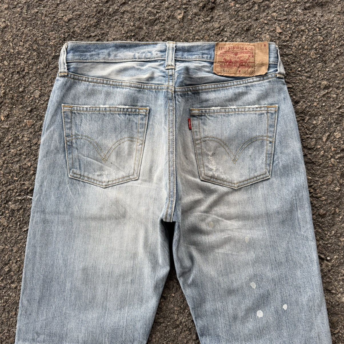 Levi's Vintage Clothing VINTAGE LEVI’S 501 DISTRESSED JEAN DENIM PANTS Size US 31 - 10 Thumbnail