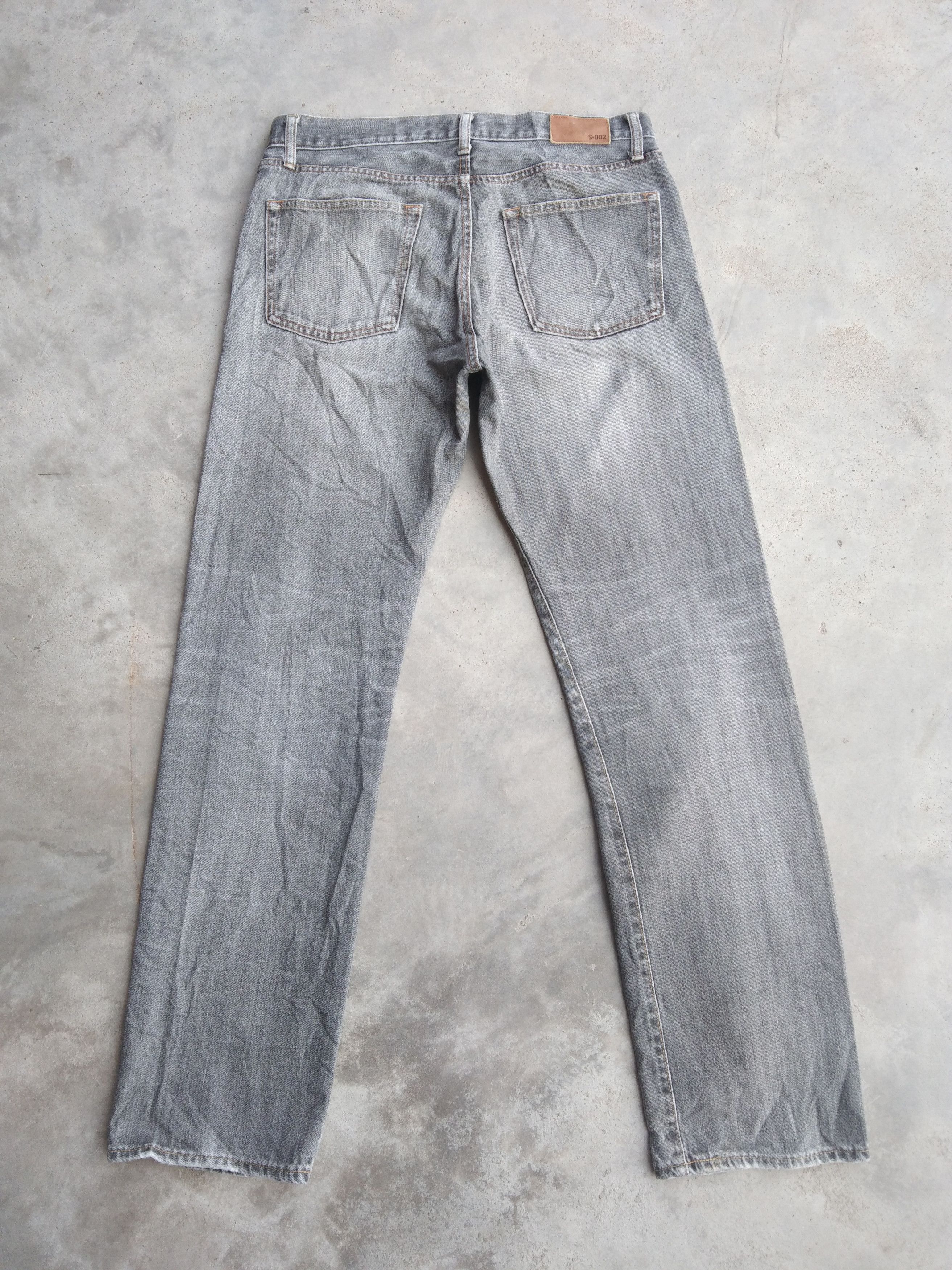 Japanese Brand Vintage Smoke Grey Faded Uniqlo S-002 Distressed Jeans 32x32 Size US 32 / EU 48 - 2 Thumbnail