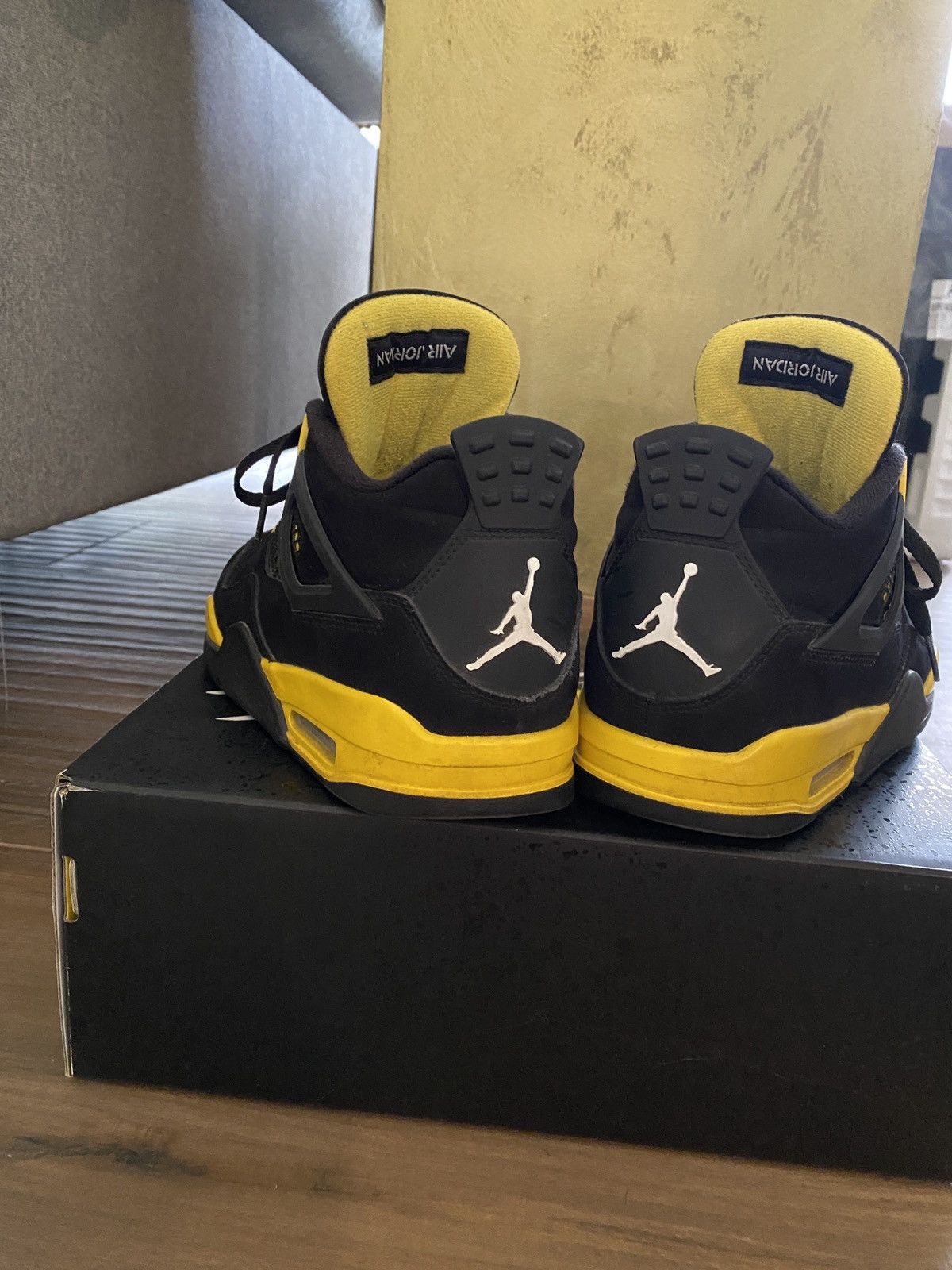 Jordan Brand × Nike Air Jordan 4 Retro Size US 8.5 / EU 41-42 - 2 Thumbnail