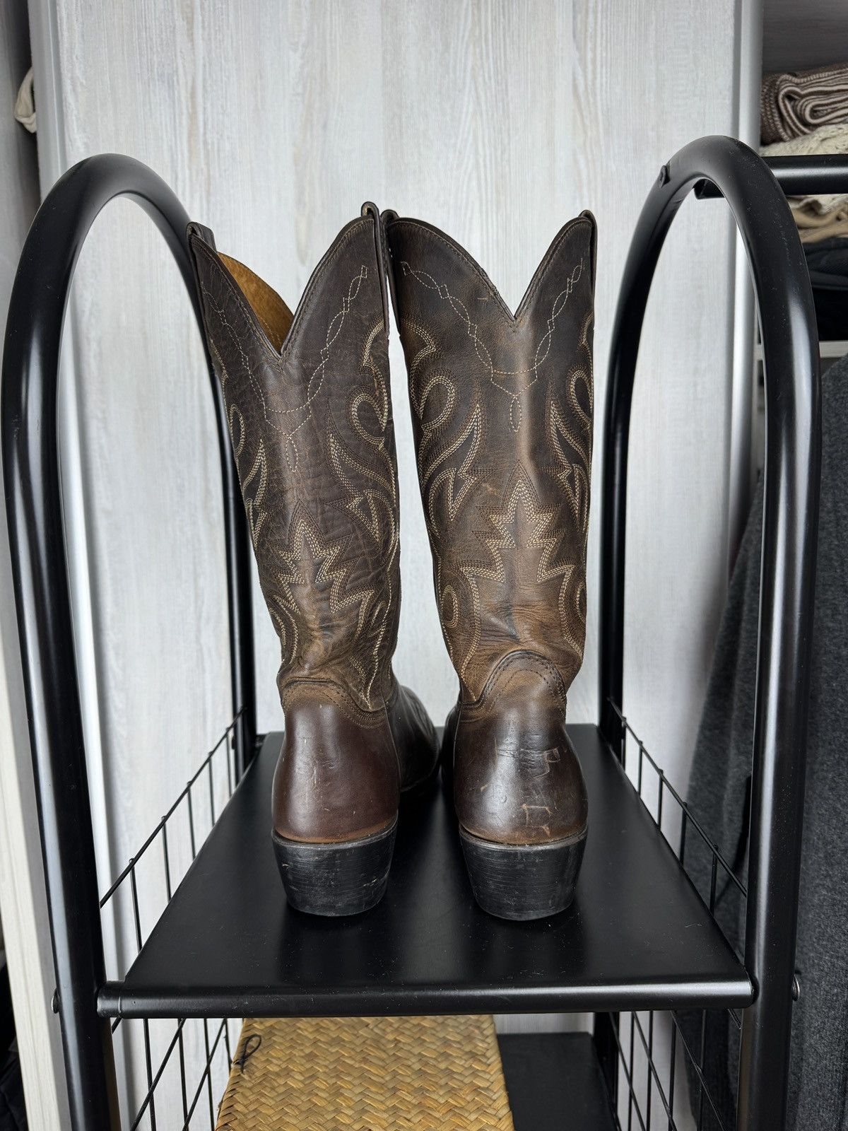 Dan Post Dan Post Vintage Men’s Brown Used Cowboy Western Boots 9EW Size US 9 / EU 42 - 11 Thumbnail