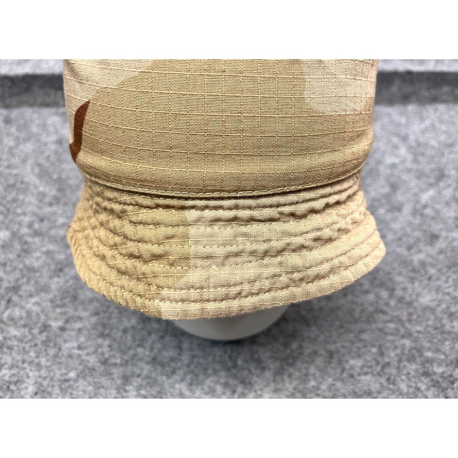 Vintage VINTAGE Bucket Hat Adult Small Beige Desert Camo Cotton Blend Reversible Size ONE SIZE - 3 Thumbnail