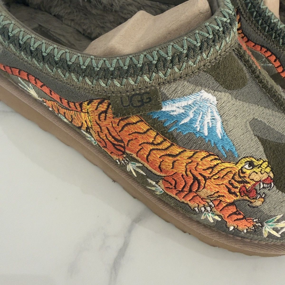 Palace × Ugg Palace X Ugg Tasman Slipper Low US 11 🚫READ DESCRIPTION🚫 Size US 11 / EU 44 - 4 Thumbnail