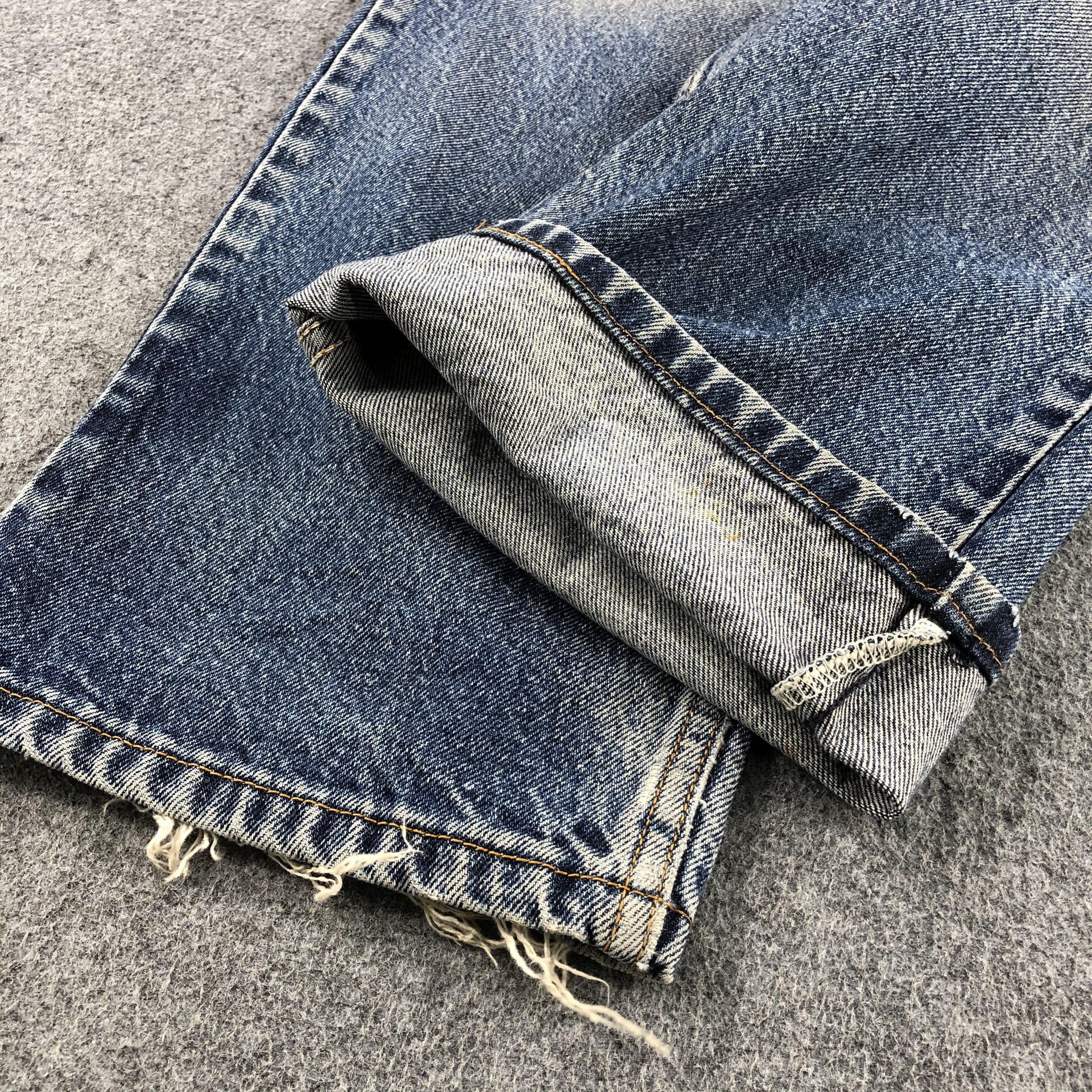 Levi's Vintage Blue Wash Levis 505 Jeans-J2224 Size US 35 - 7 Thumbnail