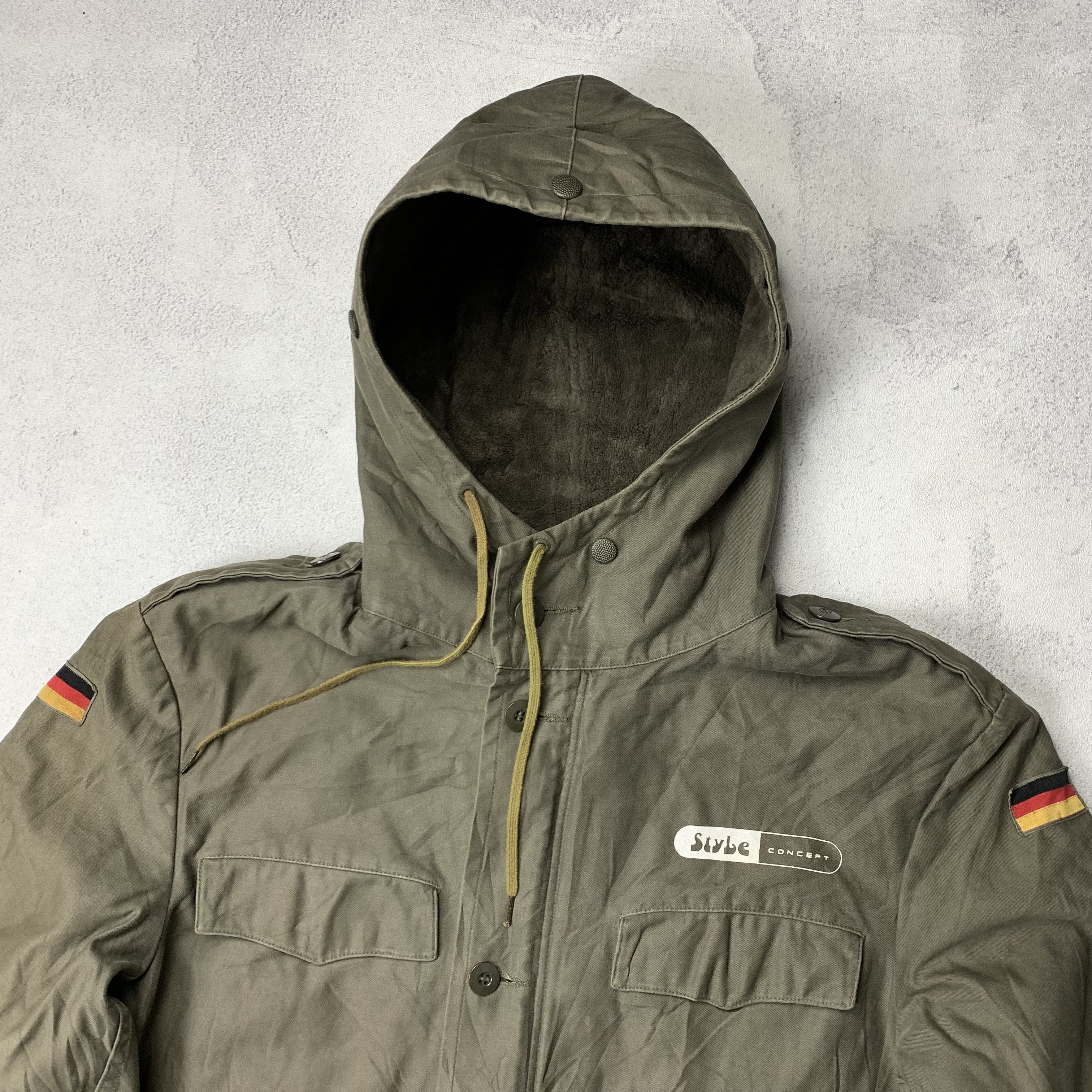 Vintage Vintage German Military Parka Jacket Size US M / EU 48-50 / 2 - 4 Thumbnail