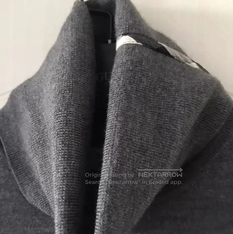 Burberry Burberry Gray Wool Blend Monogram Knit Top. Size S / US 4 / IT 40 - 8 Thumbnail