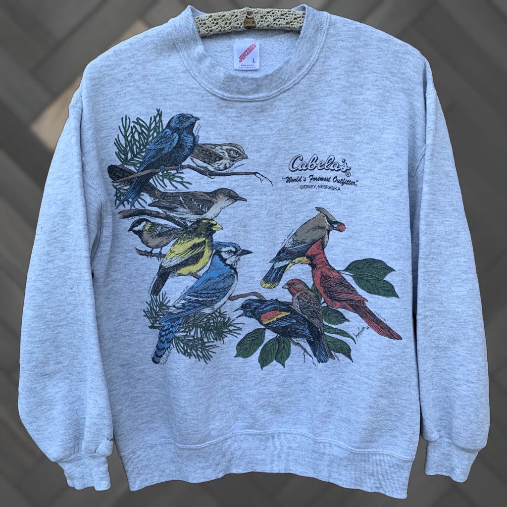 Vintage Vintage Cabela’s World’s Foremost Outfitter Sidney Nebraska Graphic Sweatshirt Long Sleeve Pullover Men L Gray Birds Nature 1989 Vintage Cats? Size US L / EU 52-54 / 3 - 1 Thumbnail