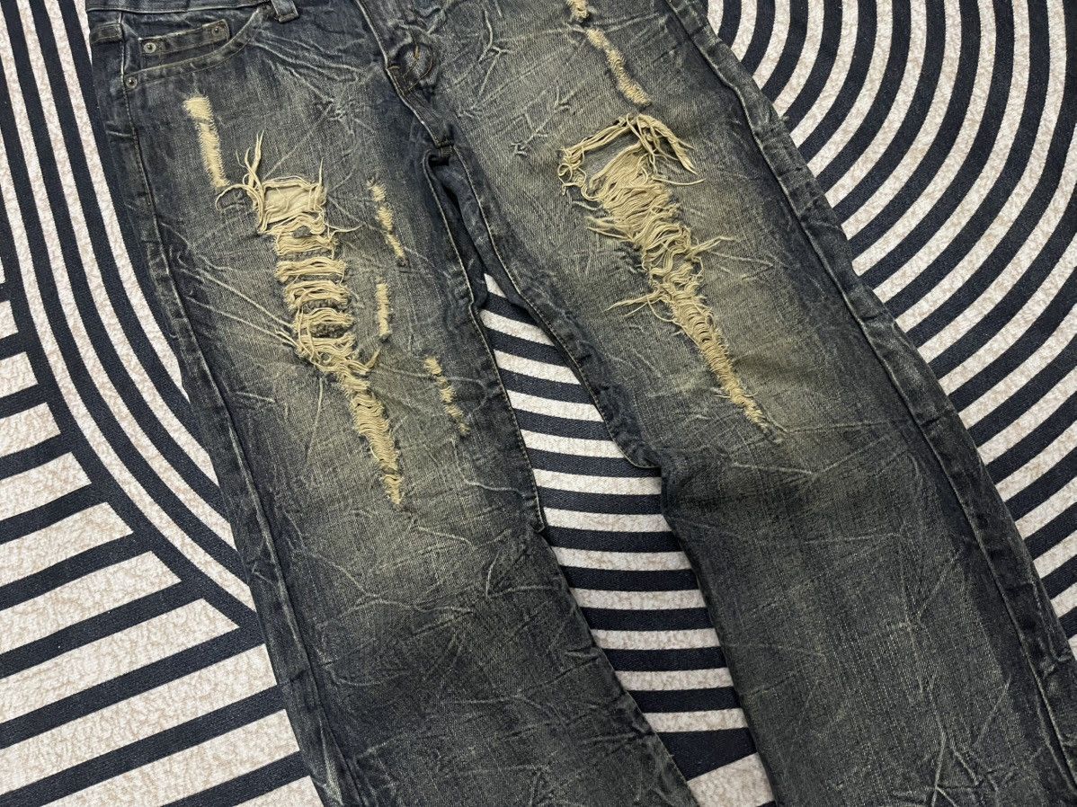 Japanese Brand 2000s KUI WASHABLE DISTRESSED JEANS RARE DESIGN Size US 33 - 5 Thumbnail