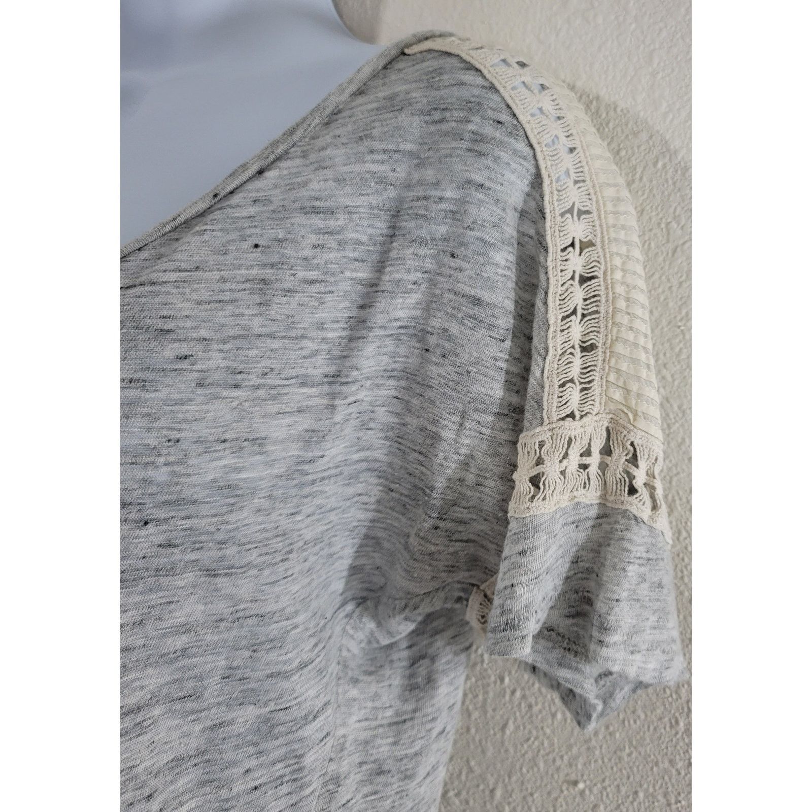 Other J. Crew Gray Heathered Pleats & Lace On Shoulders Top Small Size S / US 4 / IT 40 - 2 Thumbnail