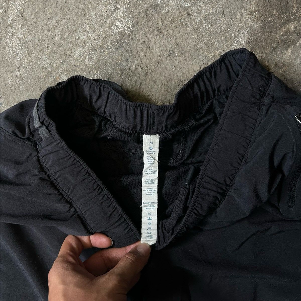 Lululemon Lululemon Running Black Shorts Size US 34 / EU 50 - 3 Thumbnail