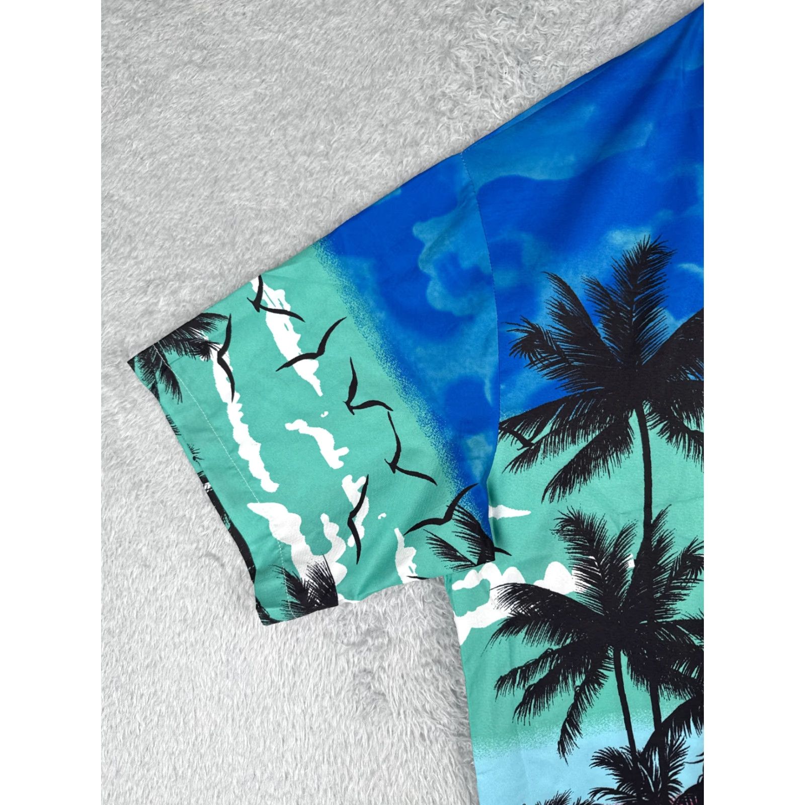 Vintage Hawaiian Shirt Men 2XL Blue Pink Polyester Palm Tree Sunset Short Sleeve Floral Button-Up Casual Size US XXL / EU 58 / 5 - 3 Thumbnail