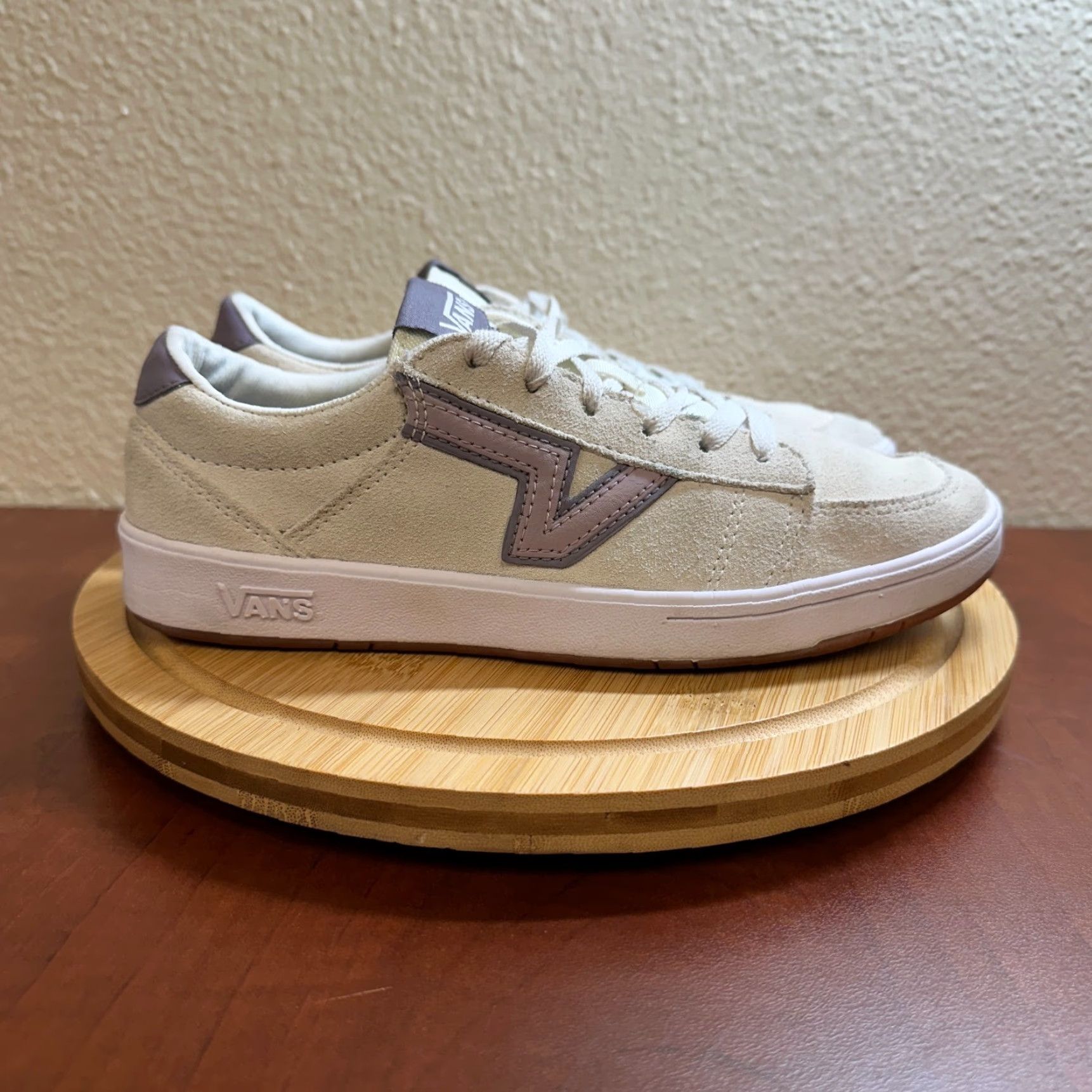 Vans VANS Vintage Womens Sneaker White Suede Low Top Old Skool Lace Up Comfort Leather Logo Sports 90s Mens Womens Girls Size M / US 6-8 / IT 42-44 - 6 Thumbnail