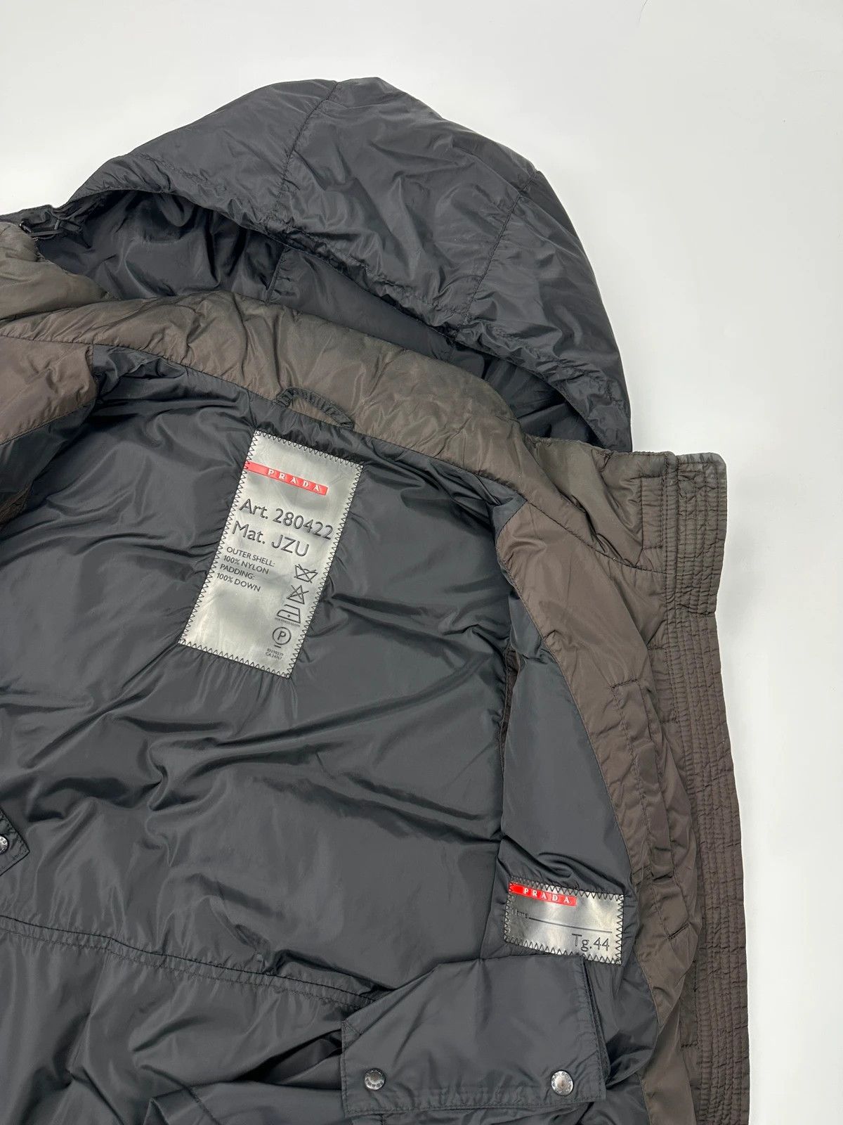 Prada Prada Sport FW01-05 Brown Puffer Vest Down Hooded Jacket Size L / US 10 / IT 46 - 12 Thumbnail