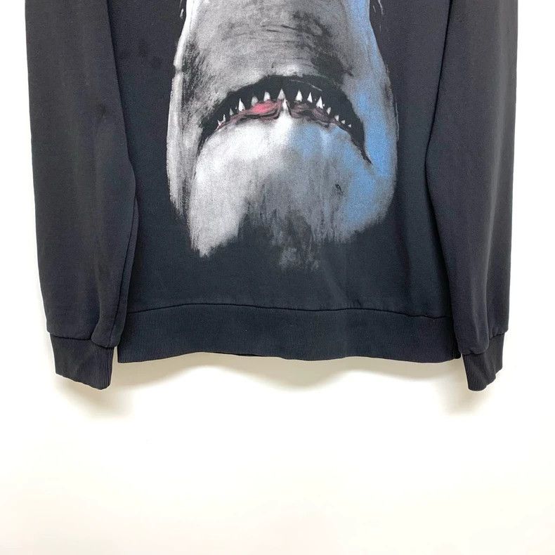 Givenchy Givenchy Givenchy Shark Hoodie 2506-Nextarrow Size US S / EU 44-46 / 1 - 6 Thumbnail