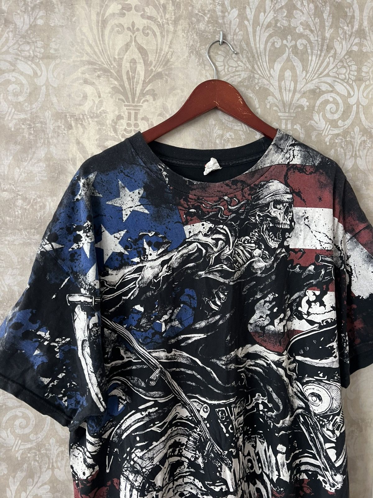 Vintage Vintage 90s AOP Biker Tee Skull Motorcycle USA Flag Alstyle Size US XXL / EU 58 / 5 - 4 Thumbnail