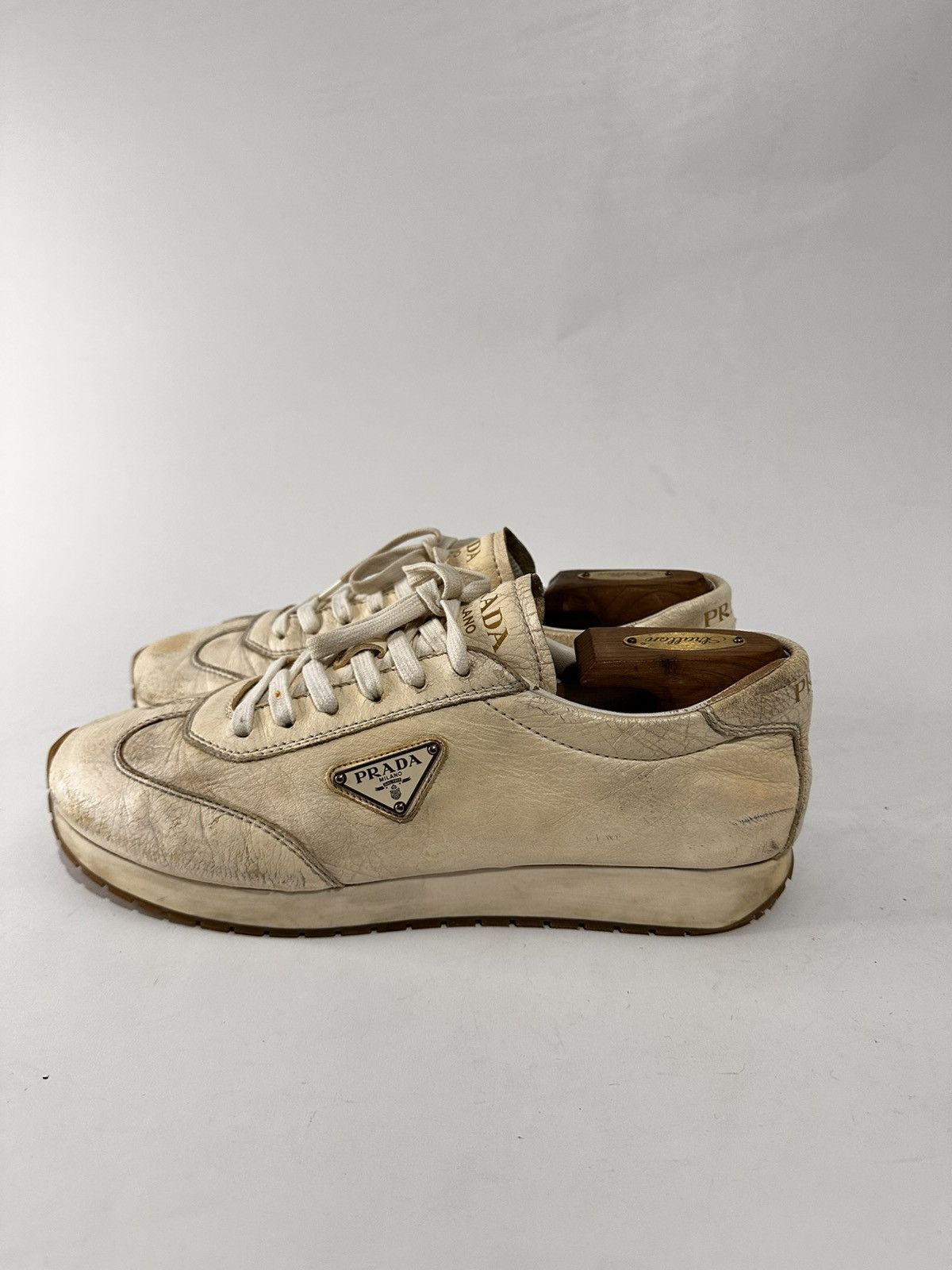Prada Prada Milano Triangle Logo Low Top Sneakers. Size US 9.5 / EU 42-43 - 2 Thumbnail