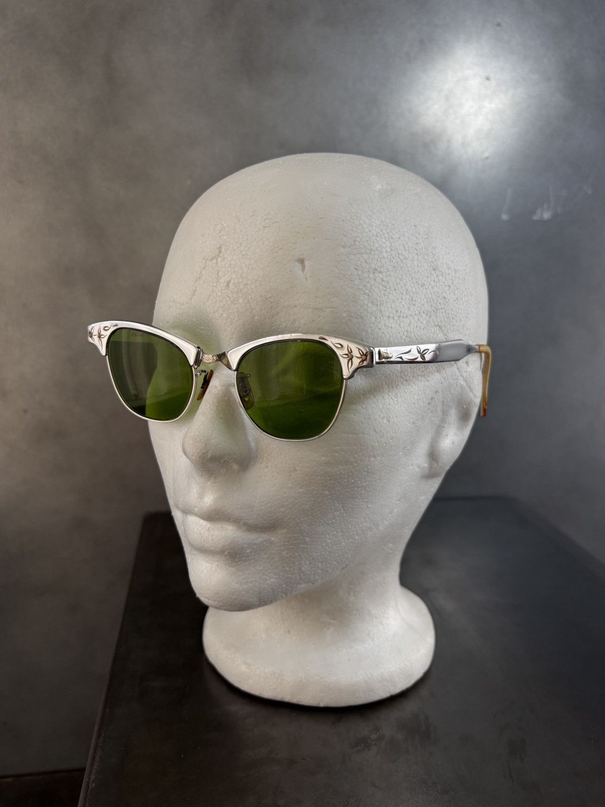 Vintage 1960s ArtCraft Sunglasses True Vintage Aluminum Frame Chrome Size ONE SIZE - 21 Thumbnail
