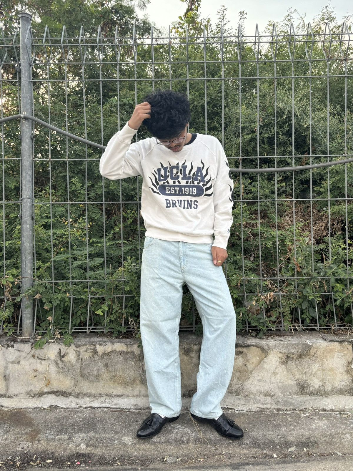 Vintage Vintage Paint UCLA Black Flame Sweatshirt Size US M / EU 48-50 / 2 - 10 Thumbnail
