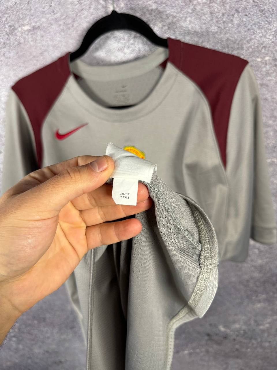 Nike × Vintage Vintage 2004 Nike Manchester United Training Jersey Large Size US L / EU 52-54 / 3 - 11 Thumbnail