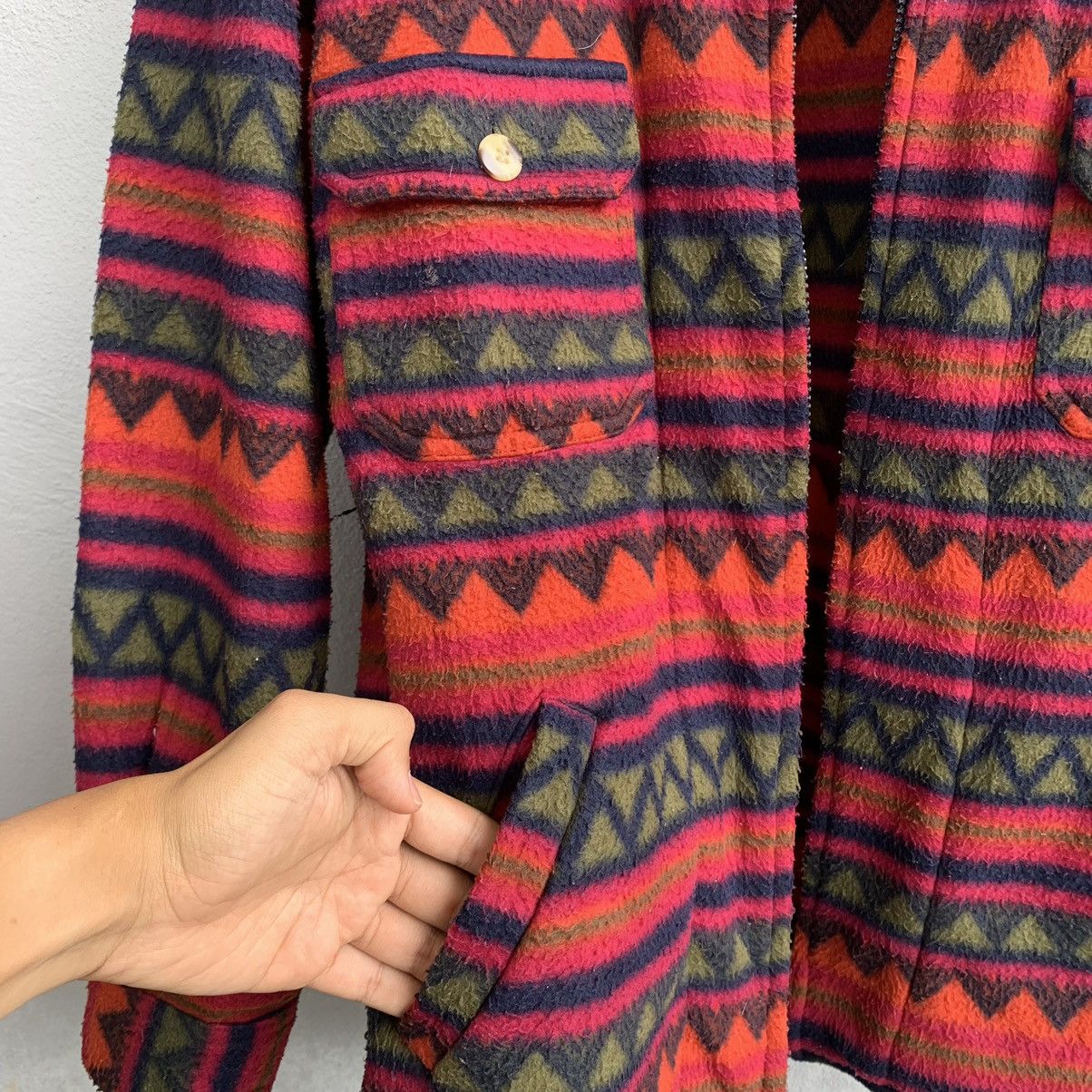 Japanese Brand JapaneseBrand Vintage 90s Fleece Zip Jacket Native Design Size US XL / EU 56 / 4 - 7 Thumbnail