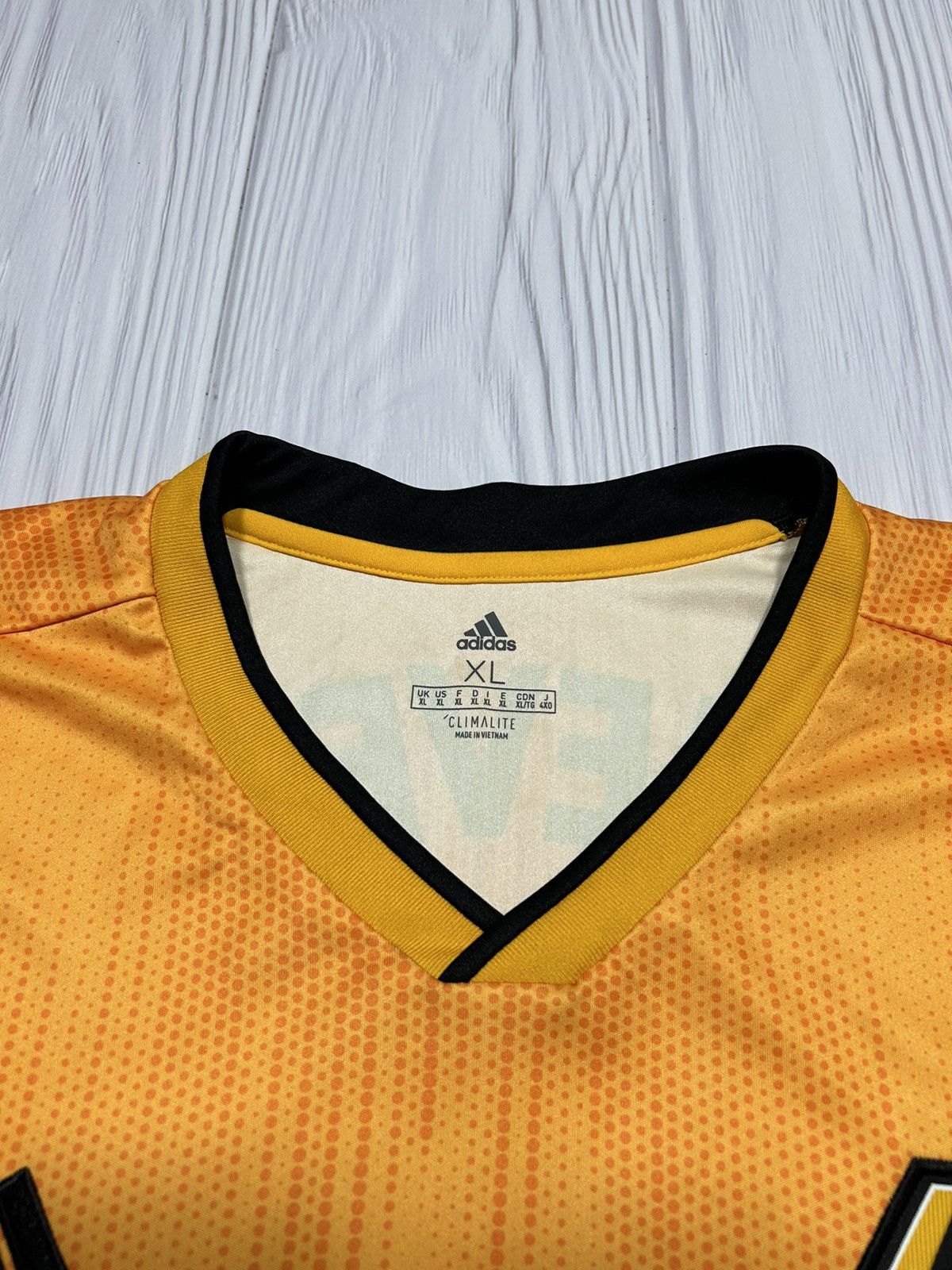 Adidas NEVES 8 Wolverhampton 2018/19 Adidas Soccer Jersey Size XL Size US XL / EU 56 / 4 - 7 Thumbnail