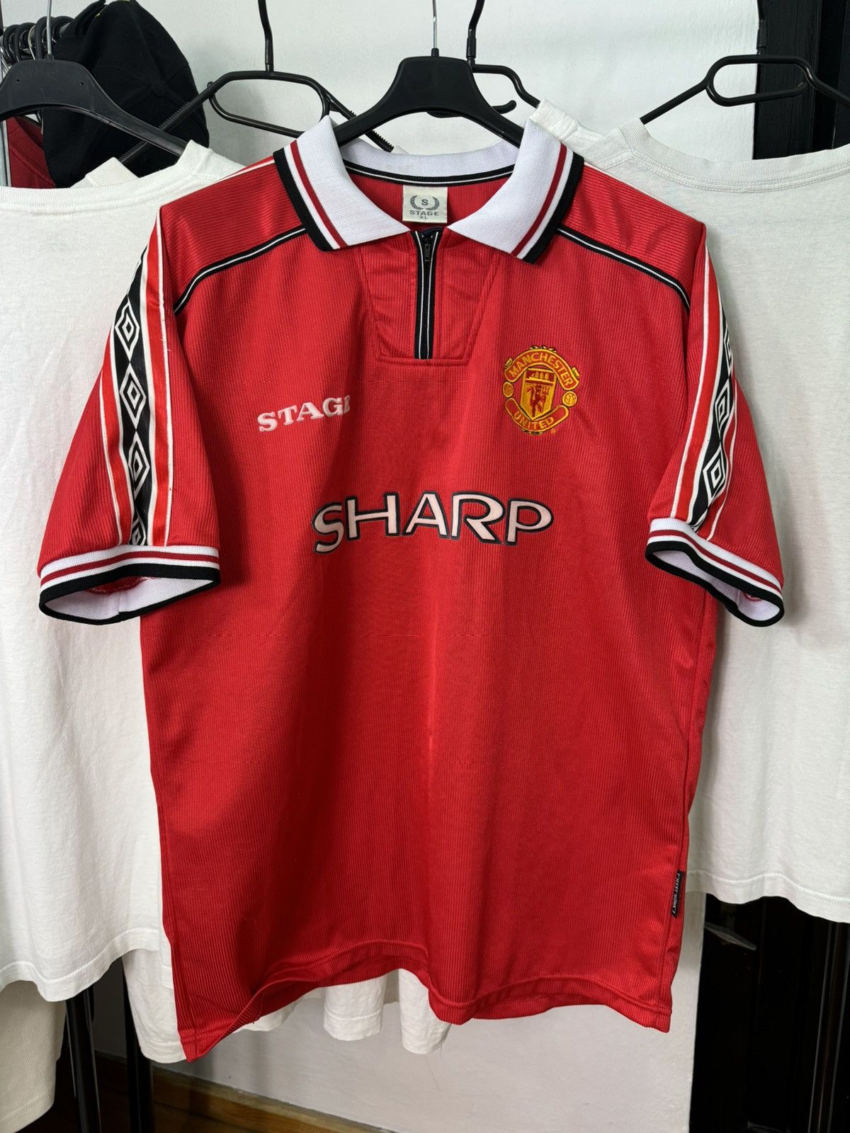 Jersey manchester united sharp clearance