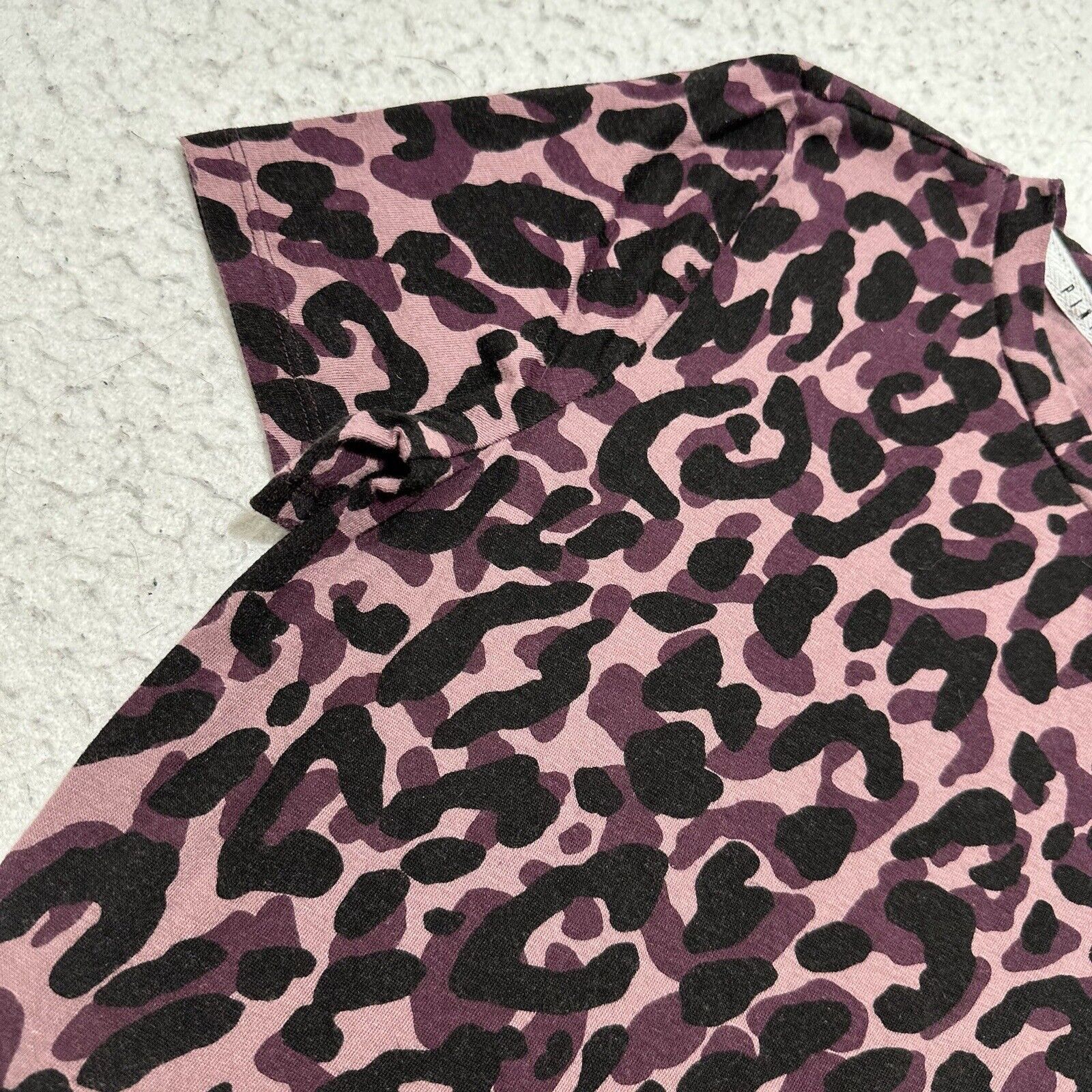 Victoria's Secret Victoria's Secret XS Pink Leopard Sleepwear Top Shirt Size XS / US 0-2 / IT 36-38 - 6 Thumbnail