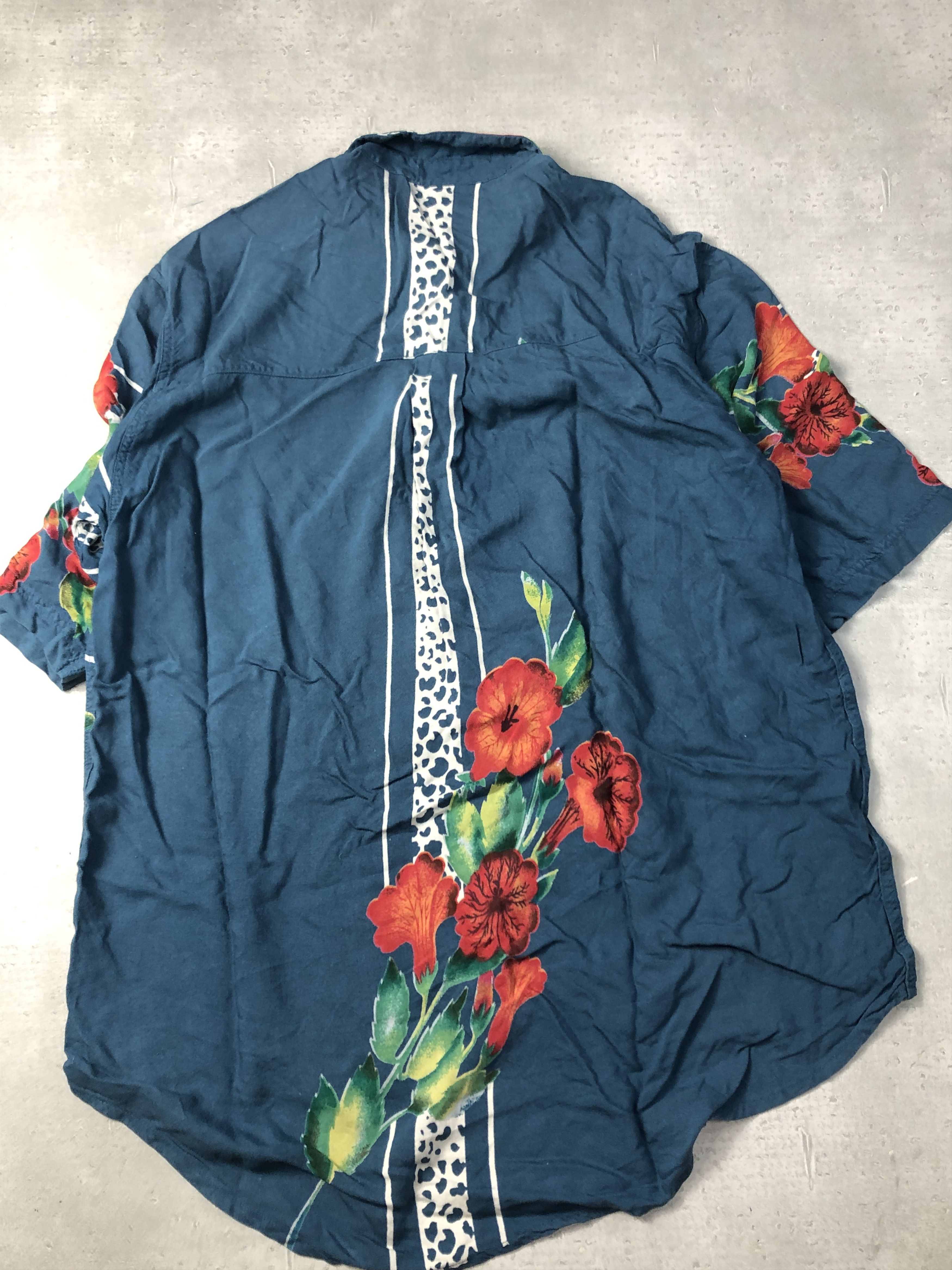 Vintage Vintage hawaiian shirt 27-1-7 124 Size US S / EU 44-46 / 1 - 2 Thumbnail