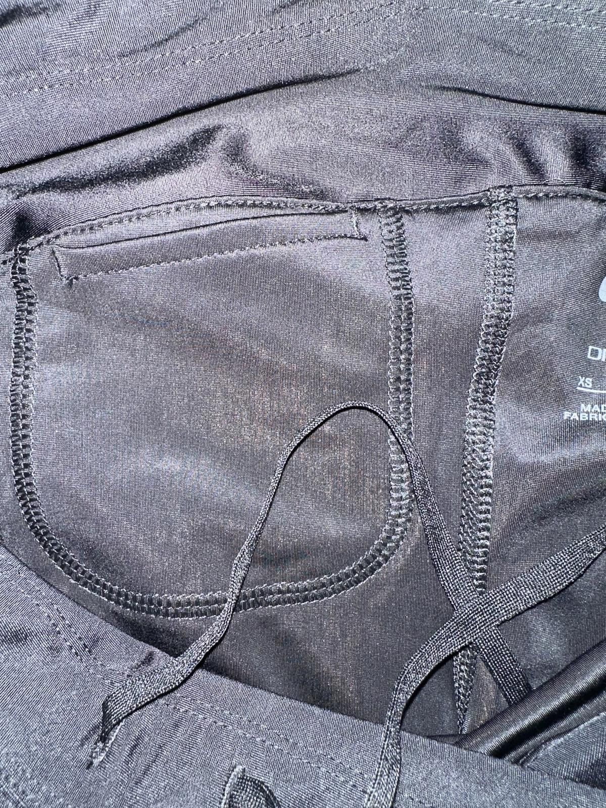 Nike Nike Dri-FIT Swift Women's Mid-Rise 8cm 2-in-1 Running Shorts with Pockets Size 26" / US 2 / IT 38 - 9 Thumbnail