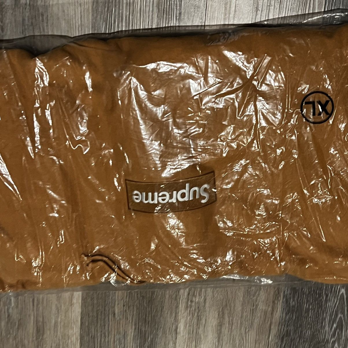 Supreme Supreme Mustard Box logo hoodie xl 2021 Size US XL / EU 56 / 4 - 10 Thumbnail