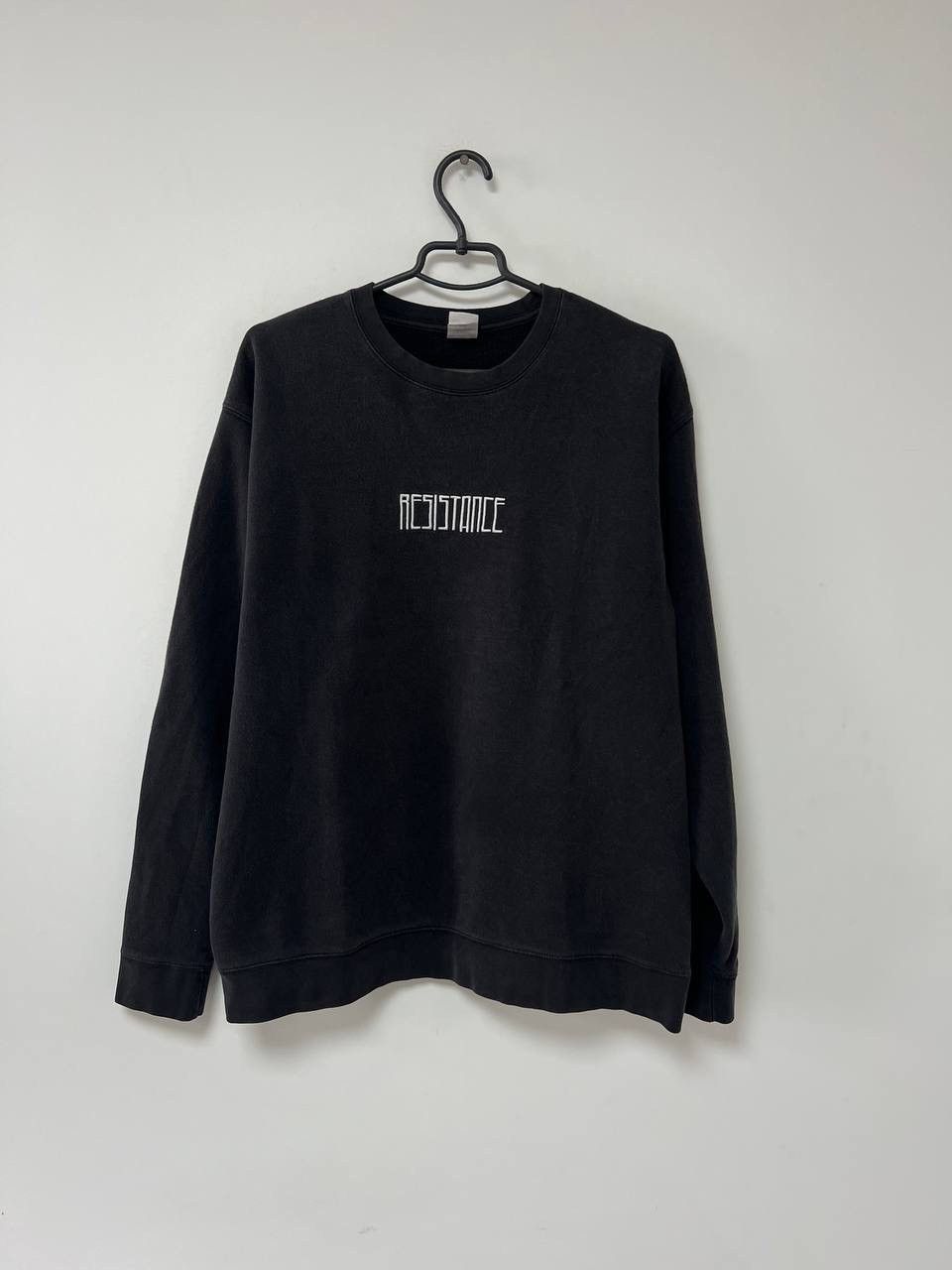 Other Vintage 90's Resistance Movie Fruit Of the Loom Y2K S XL Size US XL / EU 56 / 4 - 12 Thumbnail