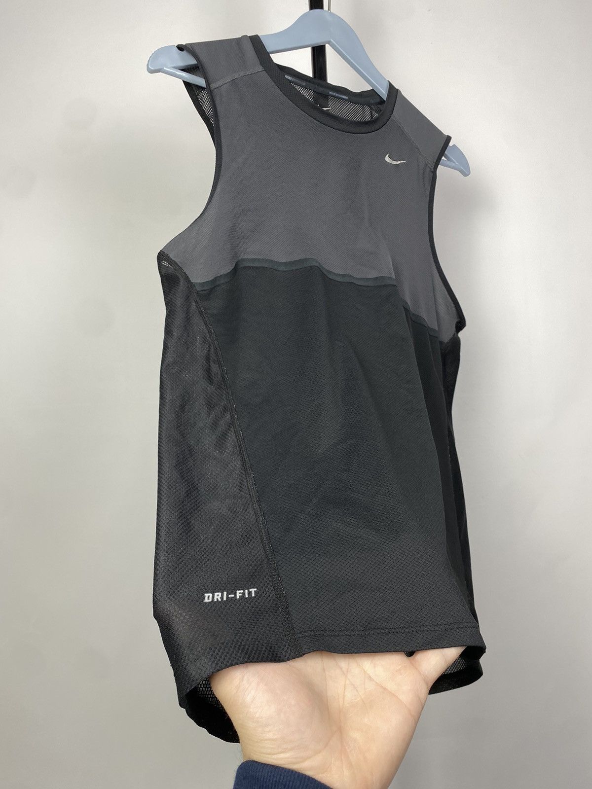 Nike × Vintage Nike Vintage 00s Vest Tank Top Center Swoosh 90 TN Drill Size US S / EU 44-46 / 1 - 4 Thumbnail