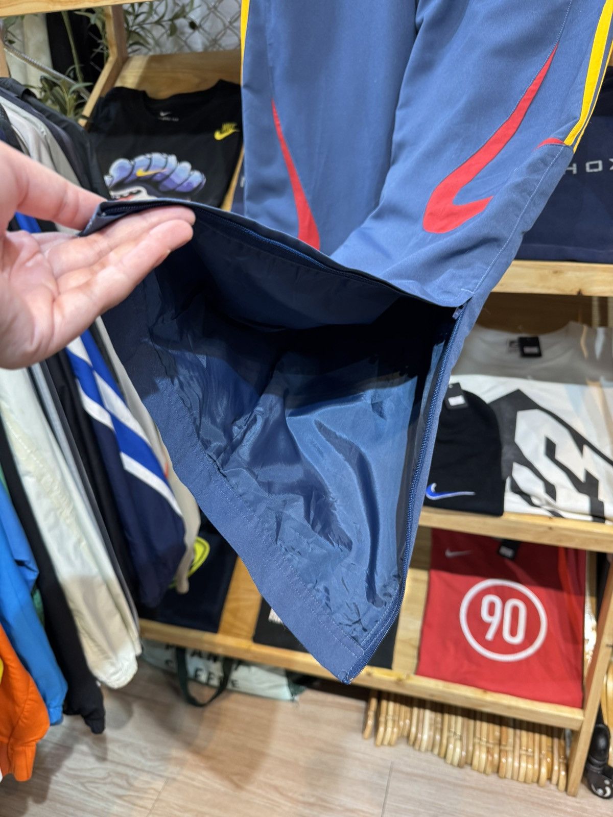 Adidas Vintage Spain 🇪🇸 2005-06 Adidas Track Pants Size US 34 / EU 50 - 9 Thumbnail