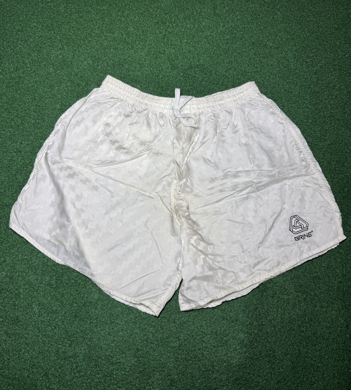 Vintage Vintage Brine Soccer Checkered 80s 90s White Lrg 6” Shorts Size US 30 / EU 46 - 1 Thumbnail