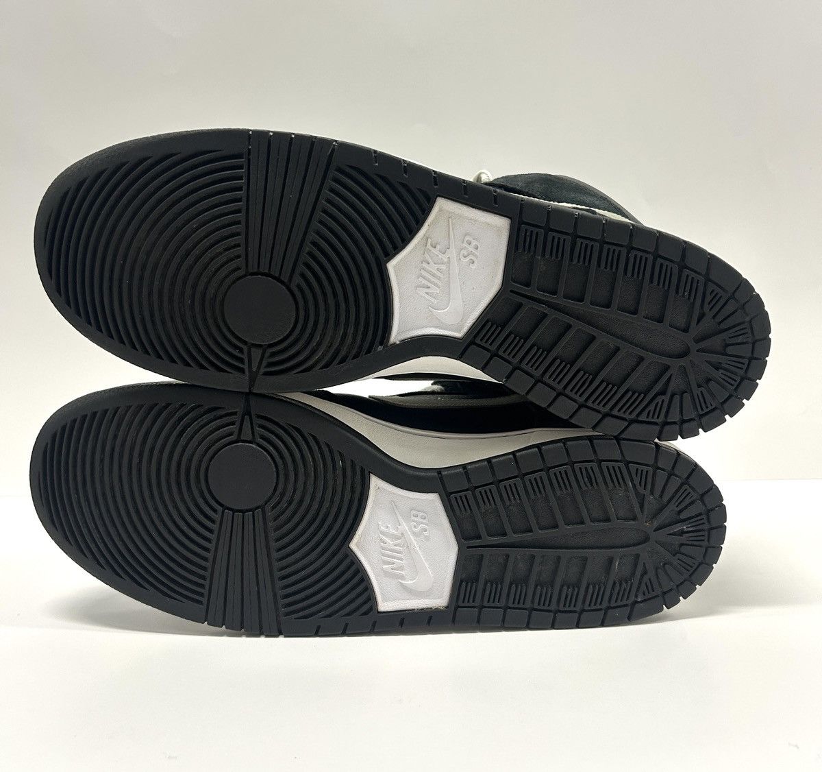 Nike Nike SB Dunk High ‘Venom’ (305050 008) Shoes Size: 13 M Size US 13 / EU 46 - 6 Thumbnail