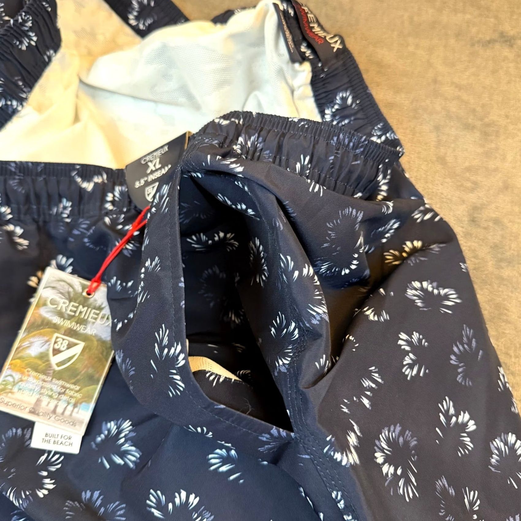 Cremieux Cremieux Floral Swim Trunks Mens XL Navy Blue 5.5 Inseam NWT Water-Repellent UV-Protection Pockets Drawstring Lined Beach Bottoms Pattern: Floral Palm Size US 36 / EU 52 - 6 Thumbnail