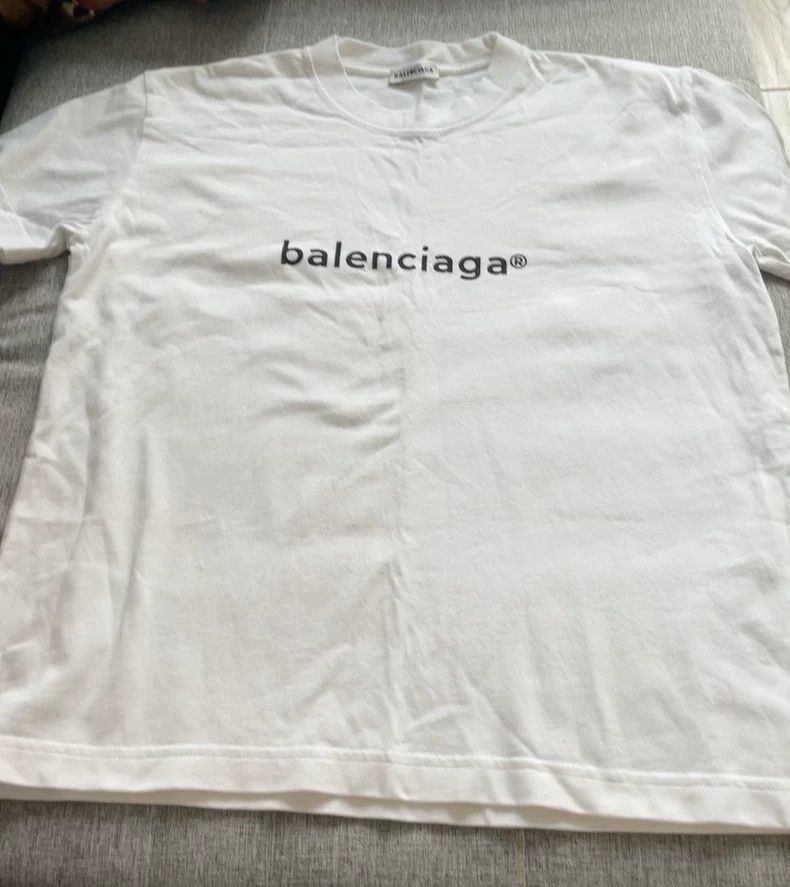 Balenciaga Balenciaga Letter Round Neck Short Sleeve Size US XL / EU 56 / 4 - 2 Thumbnail