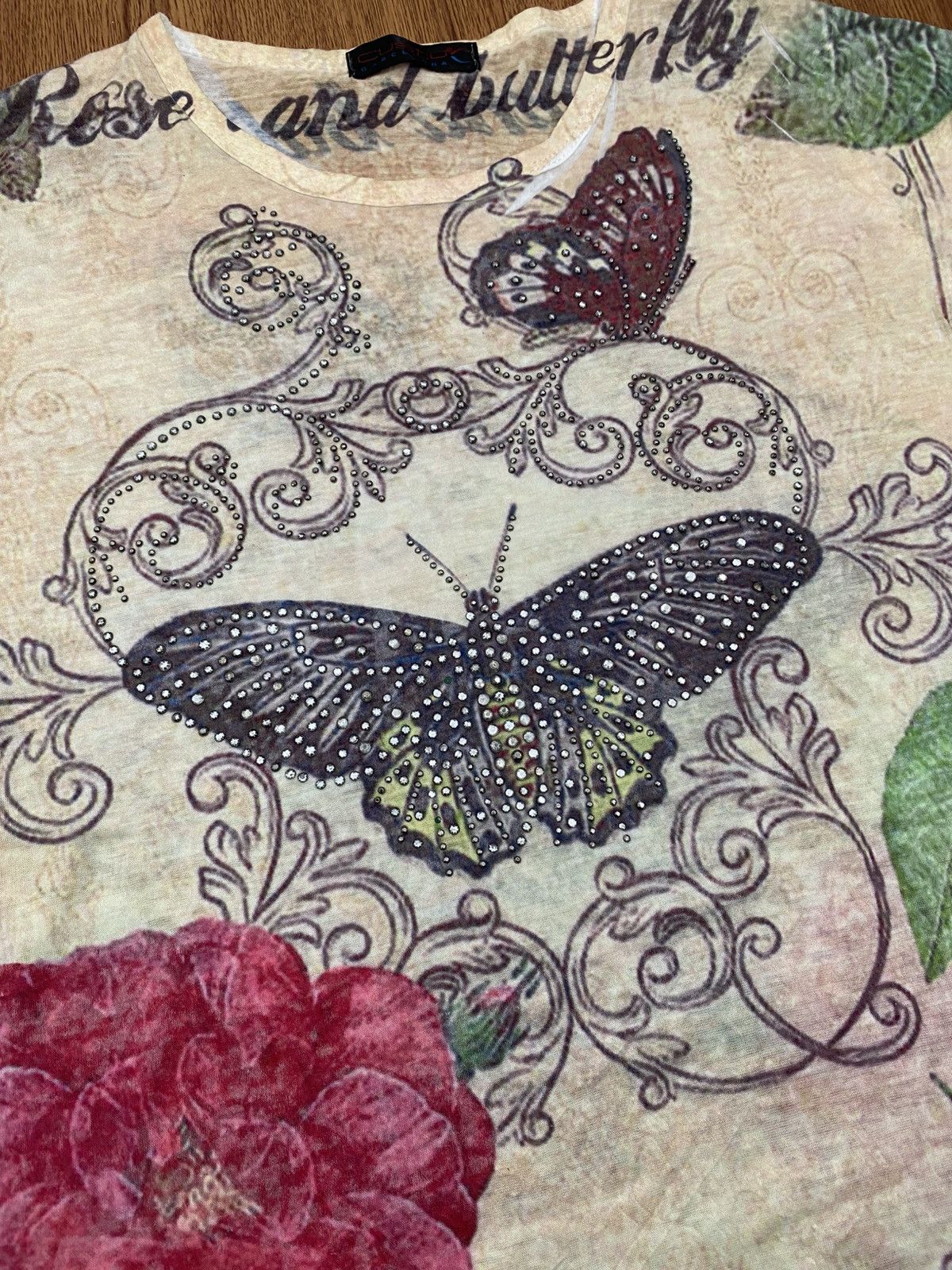 Custo Barcelona Custo barcelona rose and butterfly tee Size M / US 6-8 / IT 42-44 - 3 Thumbnail