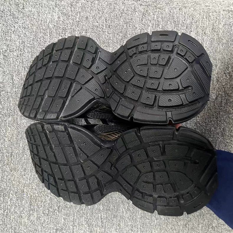 Balenciaga Balenciaga Black Low-Cut Sneakers Size 40-2506 Size US 8 / EU 41 - 5 Thumbnail