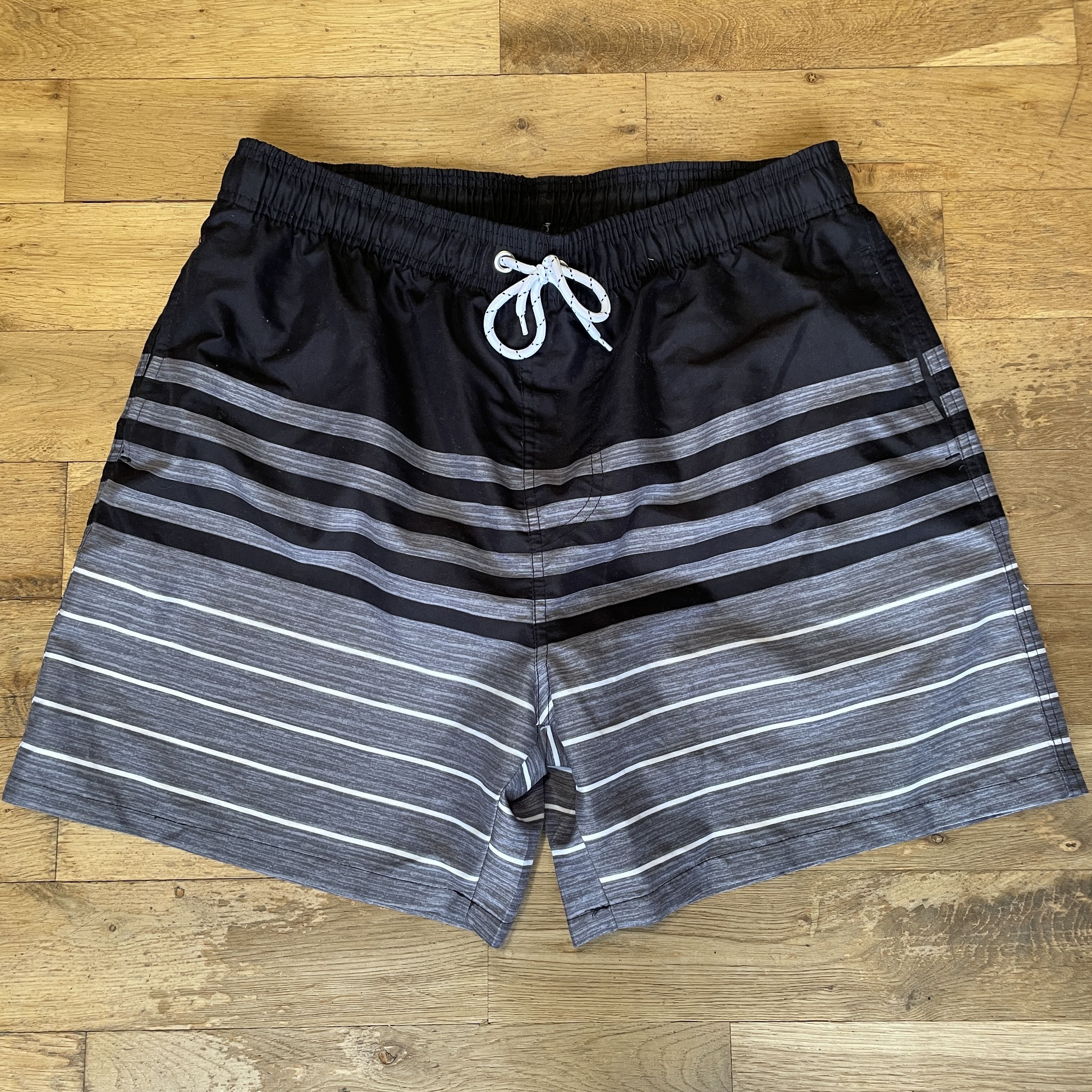 Other Decathlon Short Beach Shorts Swim Size 2 Xl Size US 42 / EU 58 - 1 Thumbnail
