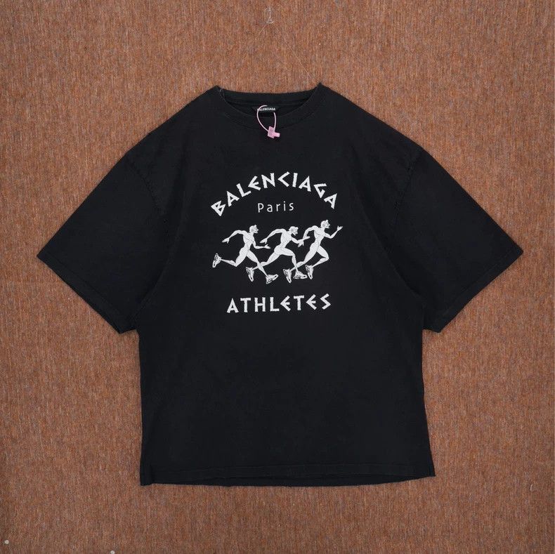 Balenciaga Balenciaga Marathon Destroy Short Sleeves Size US L / EU 52-54 / 3 - 1 Thumbnail