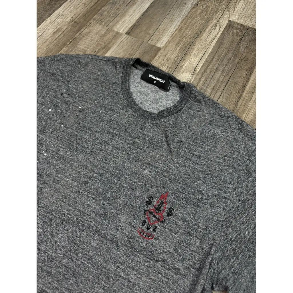 Dsquared2 Dsquared2 Tshirt Size: S Size US S / EU 44-46 / 1 - 3 Thumbnail