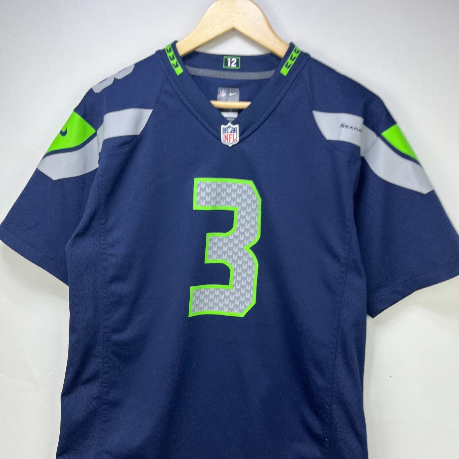 Nike × Vintage Vintage Seattle Seahawks On-Field Youth XL Russell Wilson Size US XL / EU 56 / 4 - 2 Thumbnail