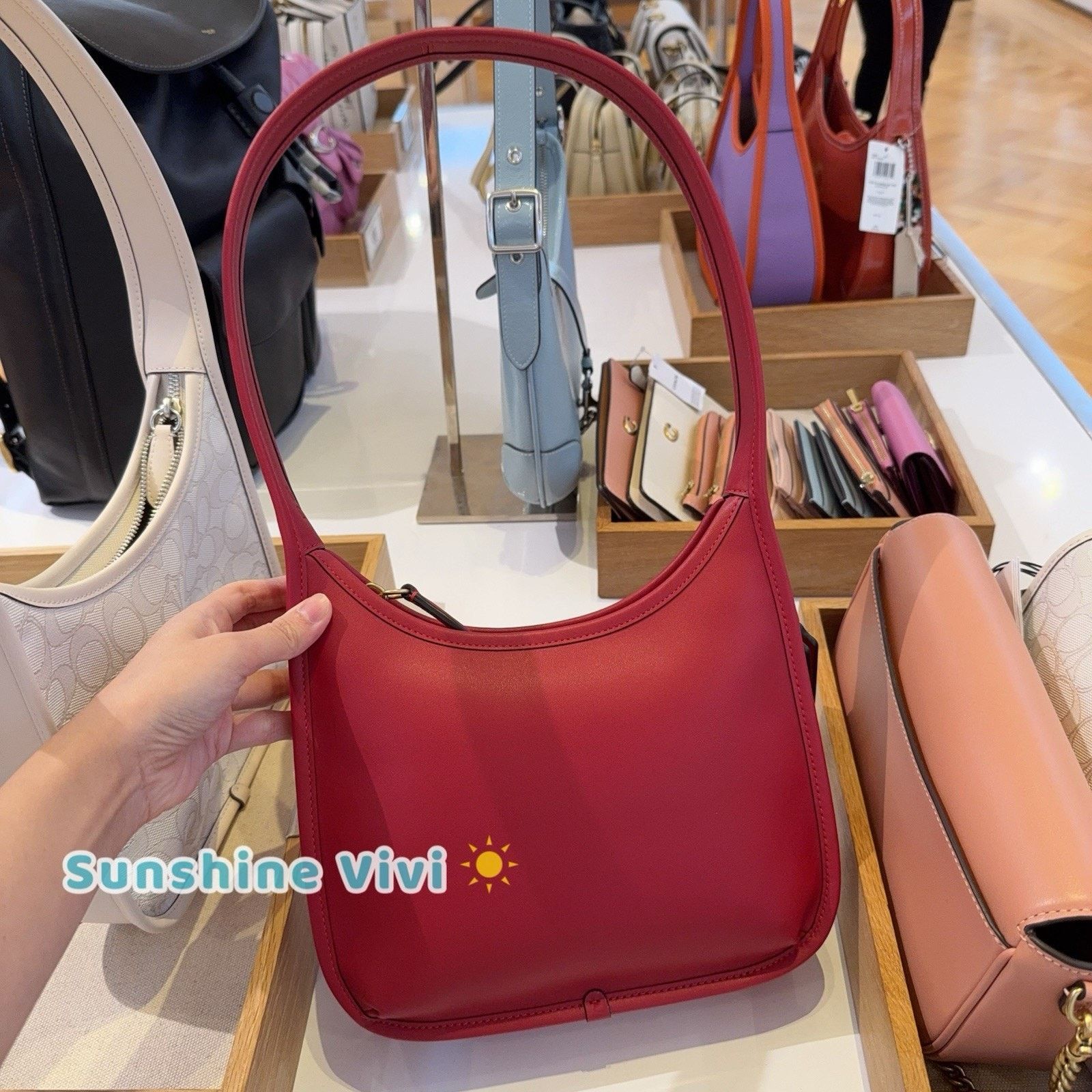 Coach NWT Coach Curve Zip Shoulder Bag Leather CAF11 Ruby Size ONE SIZE - 2 Thumbnail