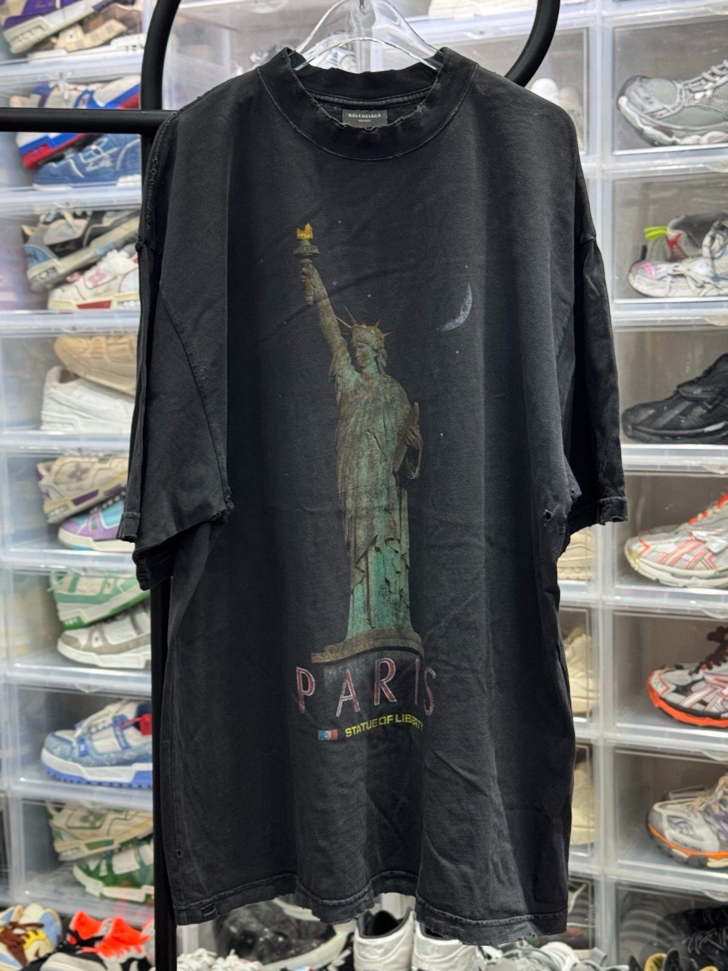 Balenciaga Balenciaga T-Shirt S Men Size US S / EU 44-46 / 1 - 1 Thumbnail
