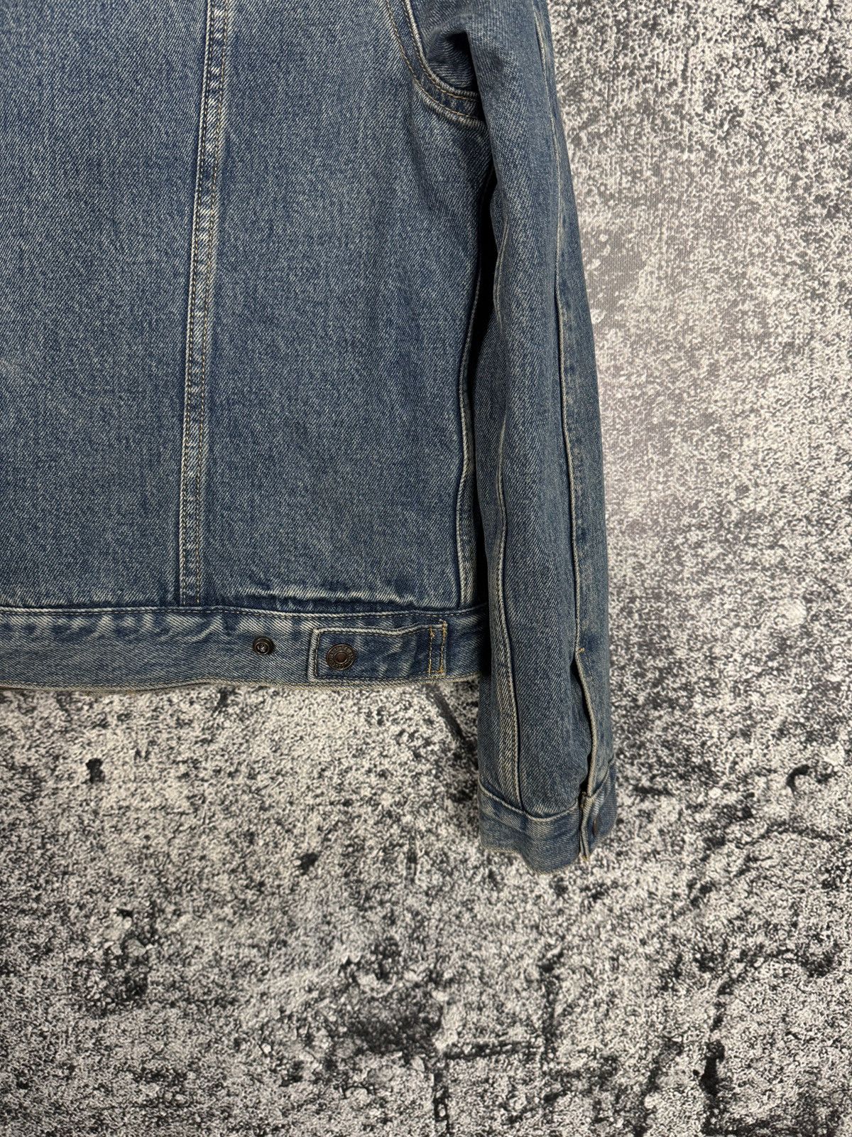 Levi's Women’s Levi’s Sherpa Trucker Denim Jacket Size L Size L / US 10 / IT 46 - 17 Thumbnail