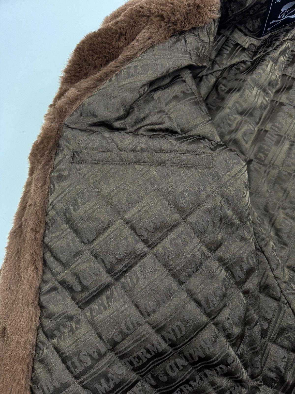 FAUX FUR SCULL BACK JACKET