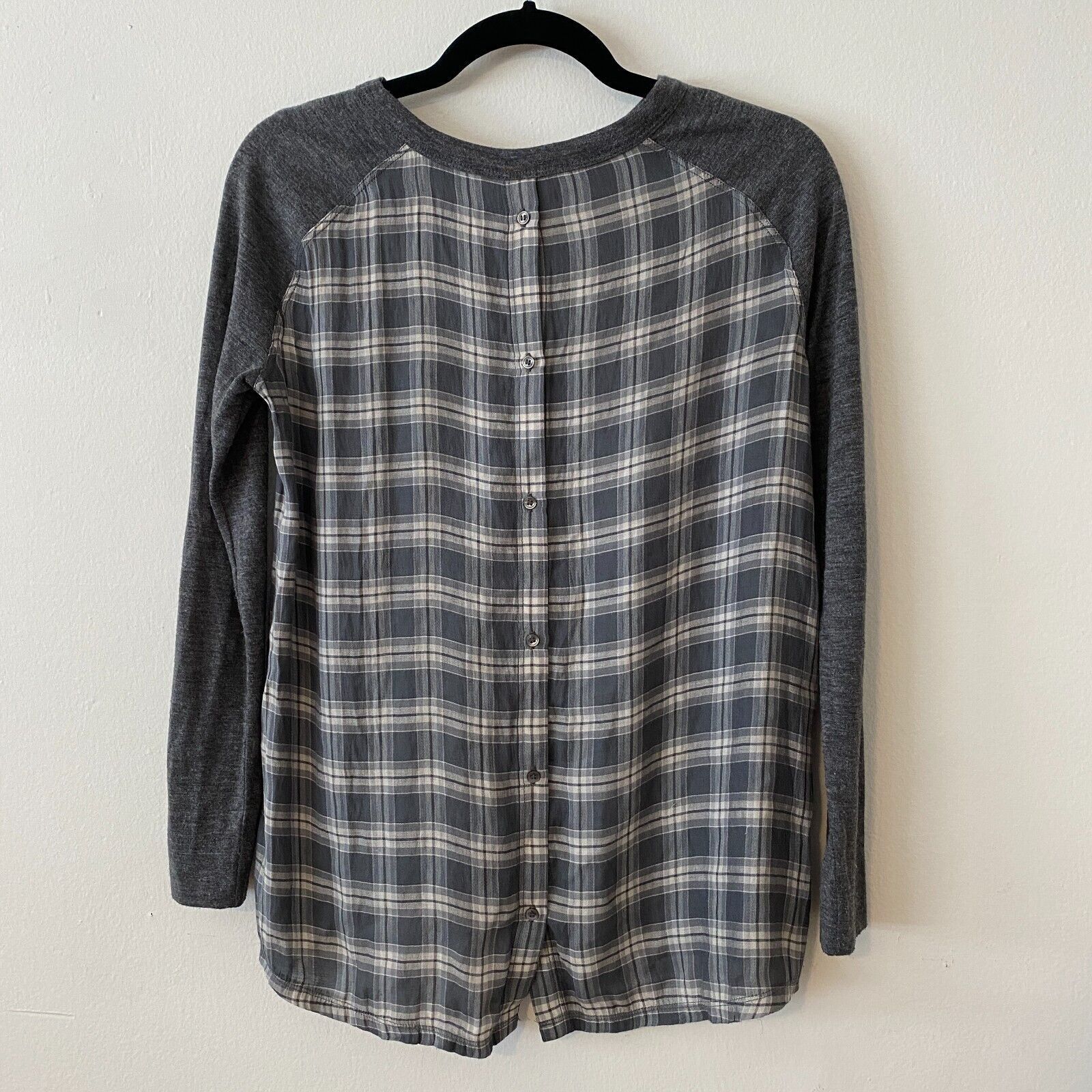 Other Ann Taylor Loft High Low Top Gray Blue Cream Plaid Button Size XS / US 0-2 / IT 36-38 - 1 Thumbnail
