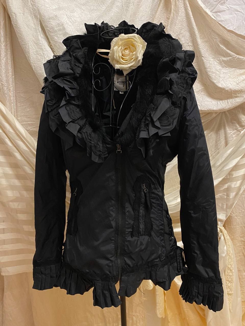Moschino Moschino black vintage coat Size S / US 4 / IT 40 - 1 Thumbnail