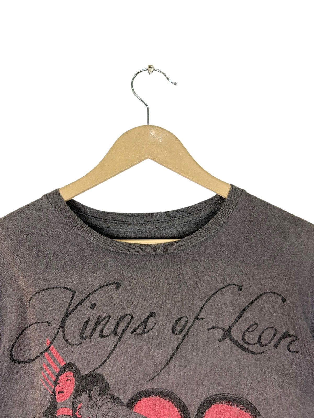 Band Tees Vintage Y2k Only by The Night /King of Leon/Album Art Size L Size US L / EU 52-54 / 3 - 4 Thumbnail