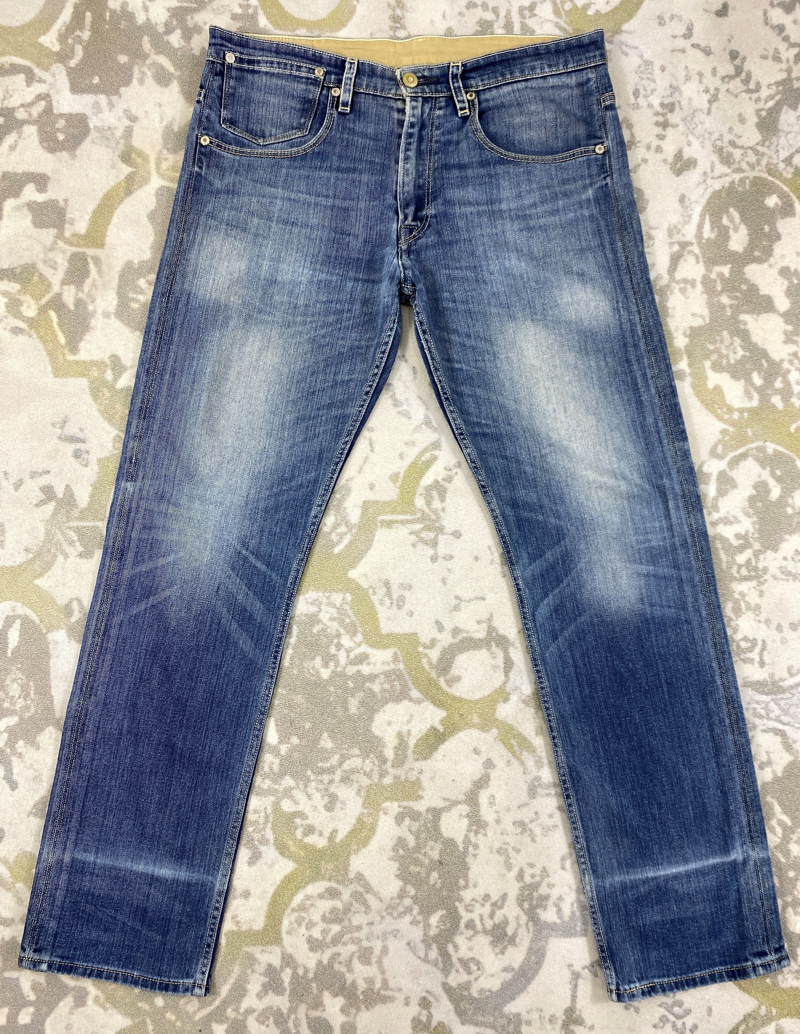 Levi's Distressed Blue Vintage Levi's 550 36x33 Denim -JN2122 Size US 36 / EU 52 - 1 Thumbnail